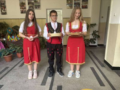 Велики четвъртък в СУ "Христо Ботев" с. Баните 5