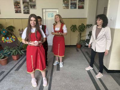 Велики четвъртък в СУ "Христо Ботев" с. Баните 6