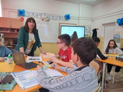 Открит урок по компютърно моделиране и информационни технологии в VІ клас на тема "Дигитализация" в действие 12
