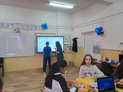 Открит урок по компютърно моделиране и информационни технологии в VІ клас на тема "Дигитализация" в действие 19