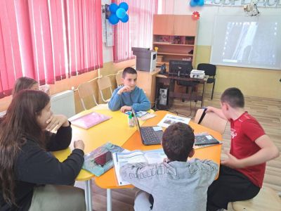 Открит урок по компютърно моделиране и информационни технологии в VІ клас на тема "Дигитализация" в действие 20