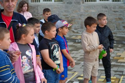 2 юни, Ден на Ботев и на загиналите в борбата за независимостта на България и патронен празник на училището. 5