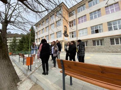 Първа пролет - 21 април 6