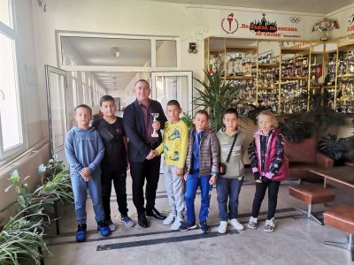 Успехи в спорта по хокей на трева 6